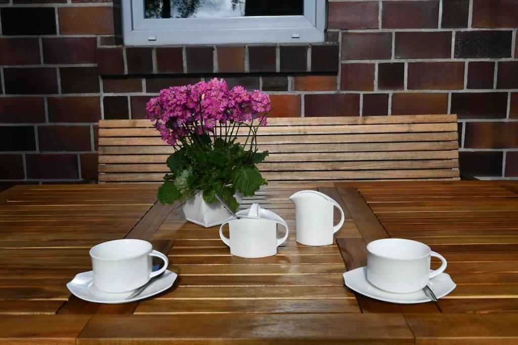 Unser Traumhaus Mit Wunderschoenem Garten Aurich Kültér fotó